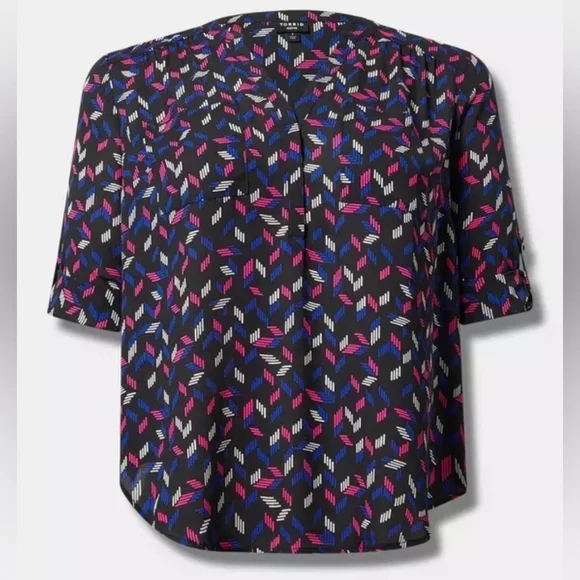 Torrid Black Print Harper 3/4 Sleeve Pullover Blouse Plus Size 1x - Picture 5 of 12